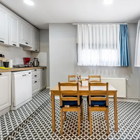 Inviting 1br Flat With Ac In Cihangir District Apartman *