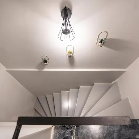 Inviting 1br Flat With Ac In Cihangir District Istanbulská provincie